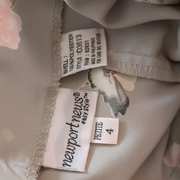 Newport News gray dress with floral accents, sized 4P - Picture 7 of 8